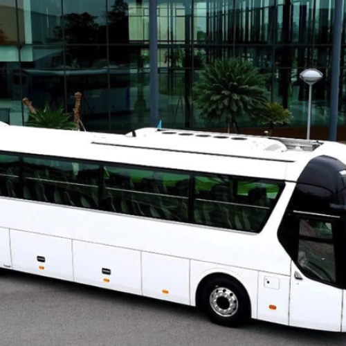 Thuê xe 45 chỗ ở đâu giá rẻ? chỉ có thể ở nhà xe Hiếu Ngọc Travel